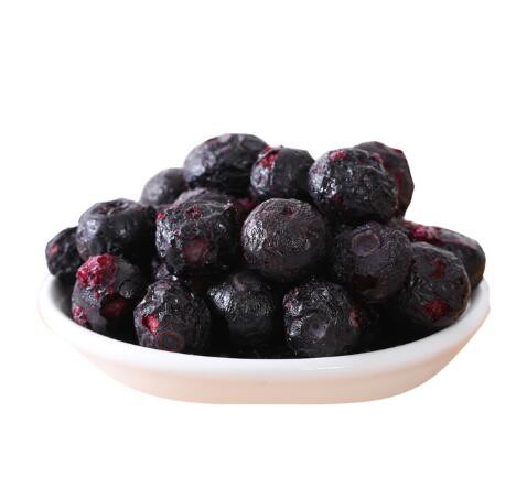 dried whole blueberries.jpg