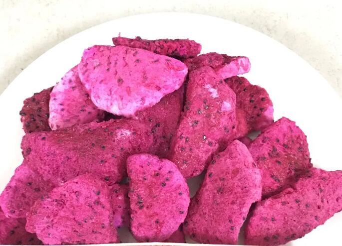 dried dragonfruit pieces.jpg